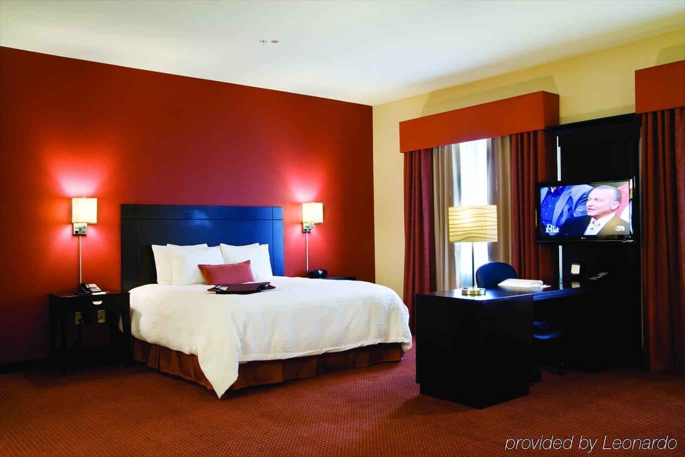 Hampton Inn & Suites Phoenix Chandler Fashion Center Номер фото